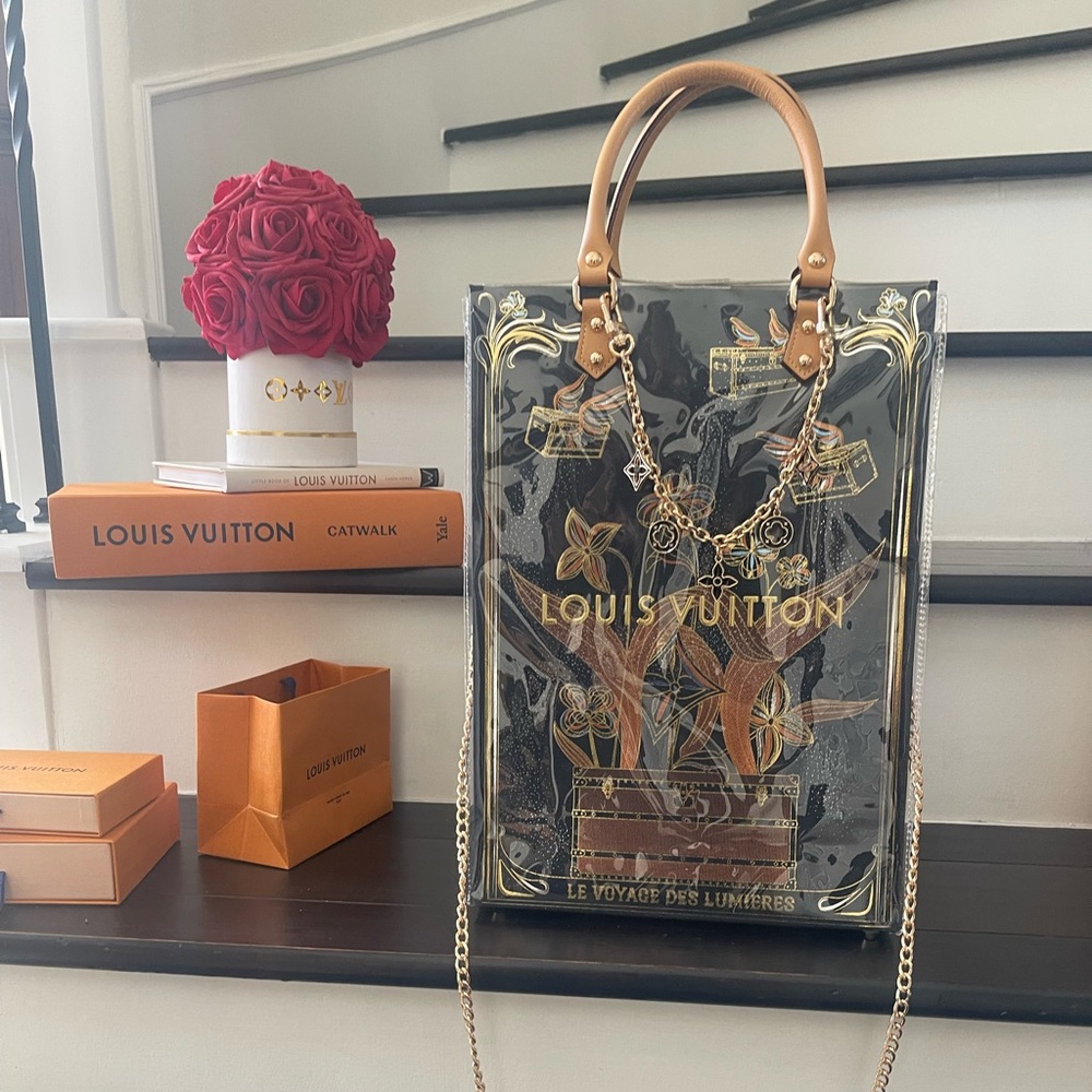 Louis Vuitton Holiday Edition Le Voyage Des Lumiere PVC Med Tall Tote
